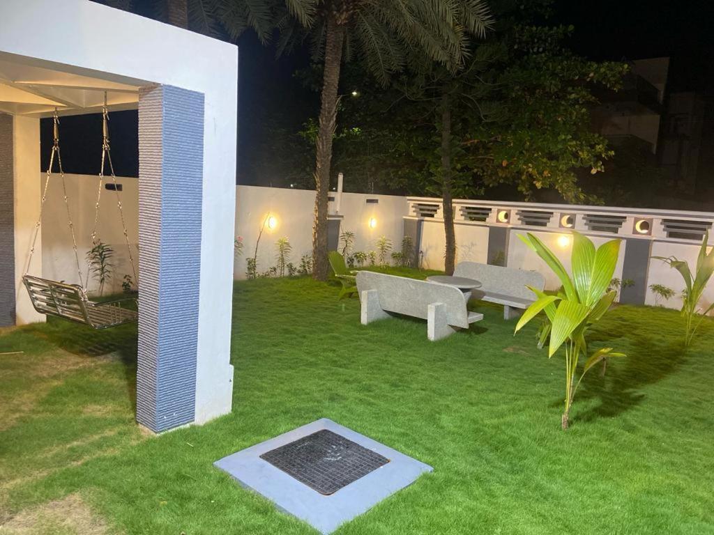 Villa Akkarai Luxury *